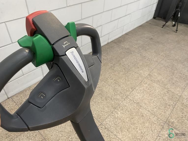 Stackers Electric Jungheinrich EJC 112 2014