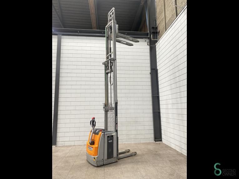 Stackers Electric Still EXV14 2019