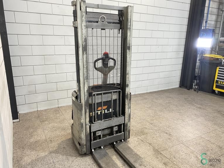 Stackers Electric Still EXV12 2019