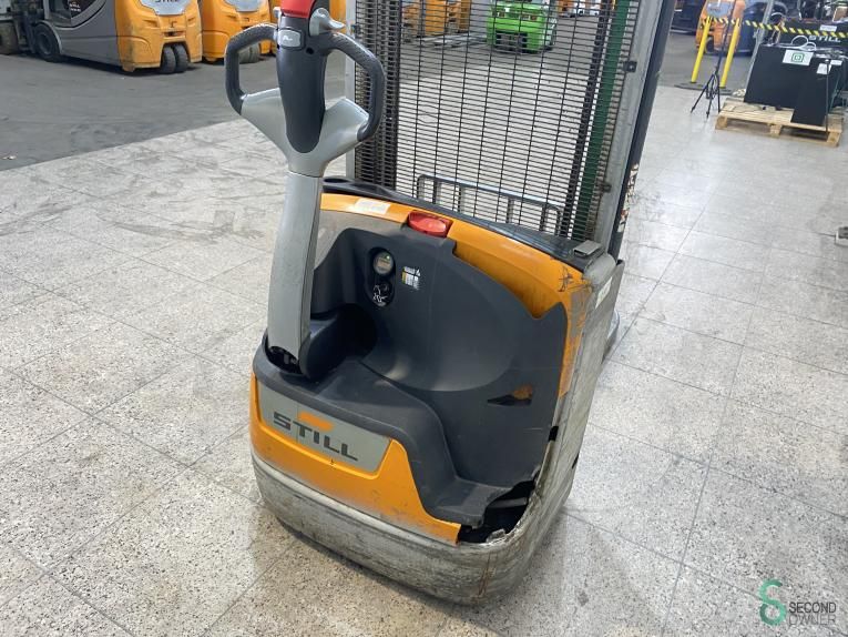 Stackers Electric Still EXV12 2019