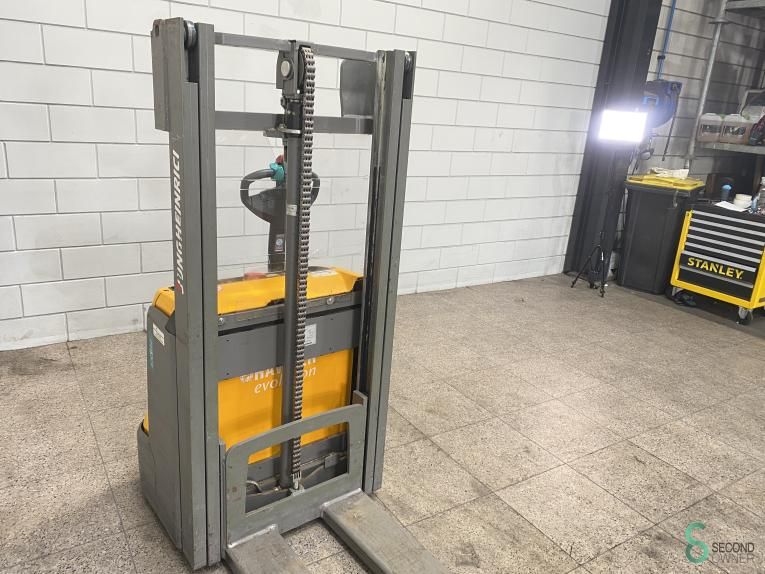 Stackers Electric Jungheinrich EJC 112 2017