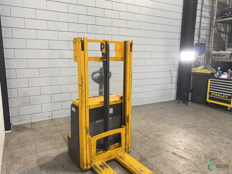 Stackers Electric Jungheinrich EJC 112 2013