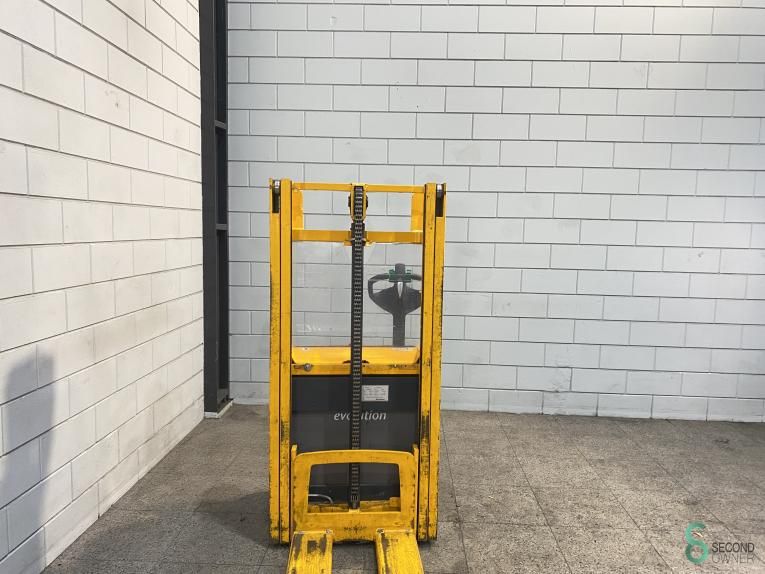 Stackers Electric Jungheinrich EJC 112 2013