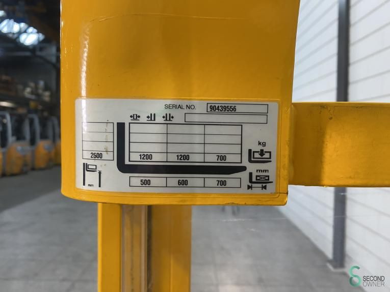 Stackers Electric Jungheinrich EJC 112 2013