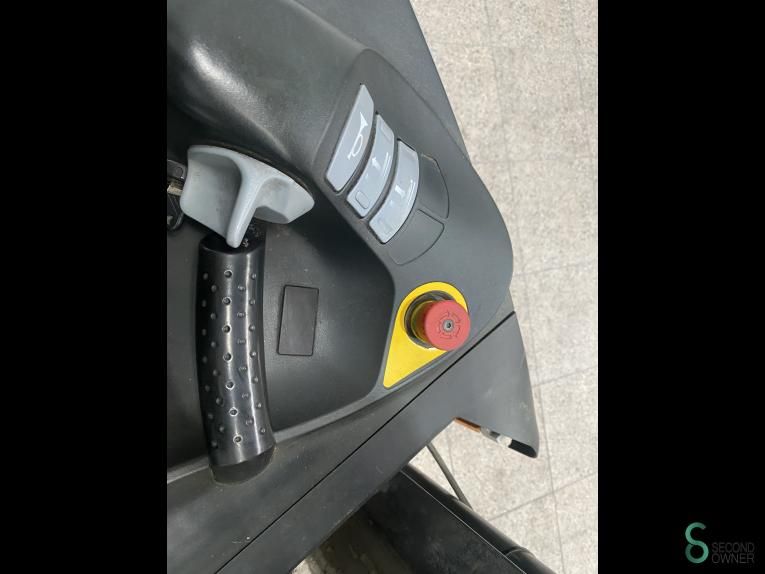 Stackers Electric Still FV-X12 2012