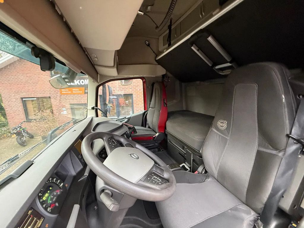 Volvo FH 460 6X2 Globetrotter PTO Hydraulic NL Truck 738.390KM