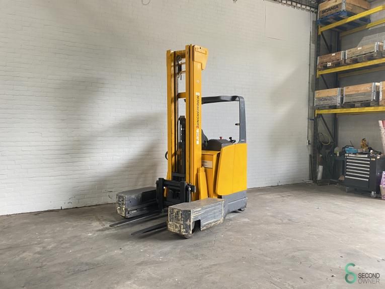 Schubmaststapler Elektrisch Jungheinrich ETV Q25 2000
