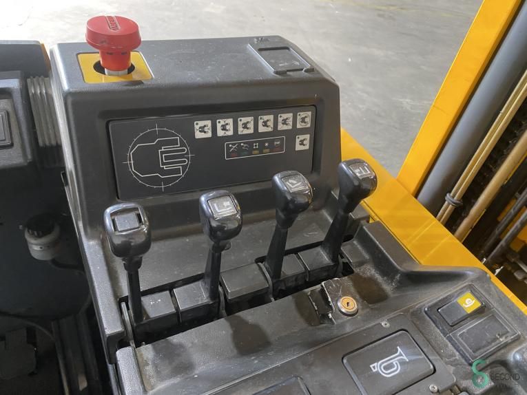 Schubmaststapler Elektrisch Jungheinrich ETV Q25 2000