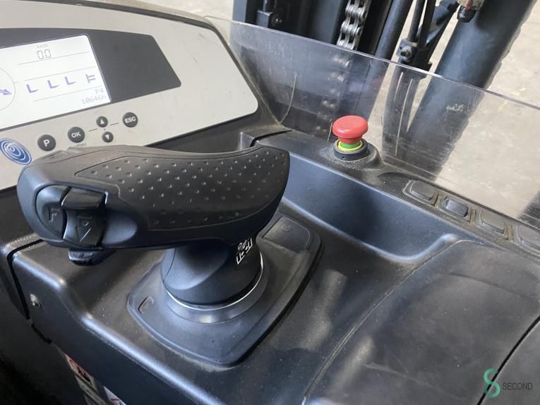 Schubmaststapler Elektrisch Still FM-X14 2019