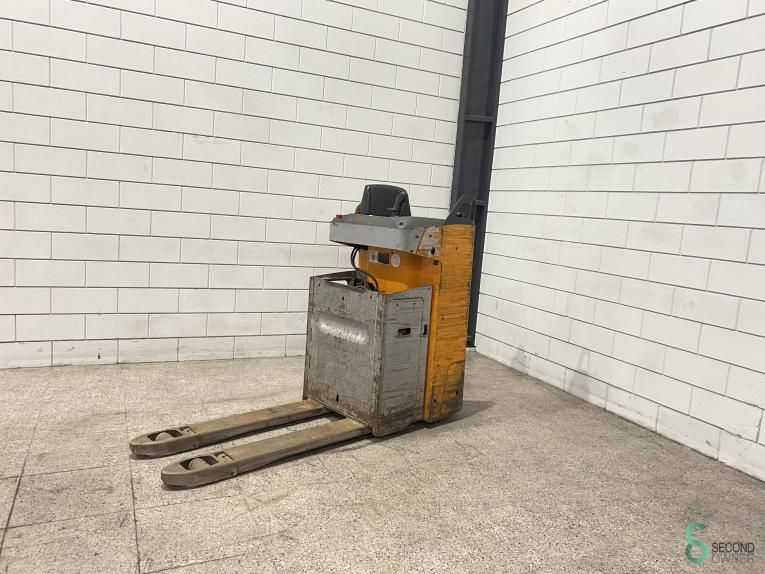 Pallet trucks Electric Still SXH20 2019