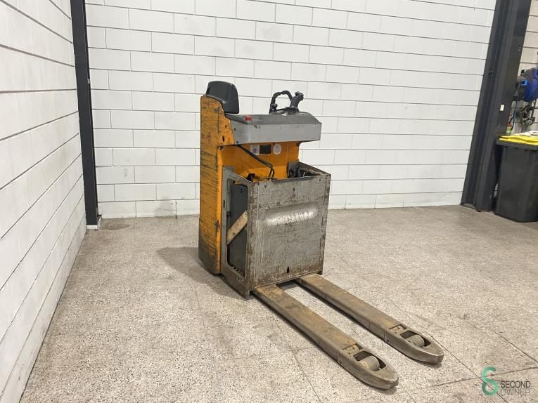 Pallet trucks Electric Still SXH20 2019