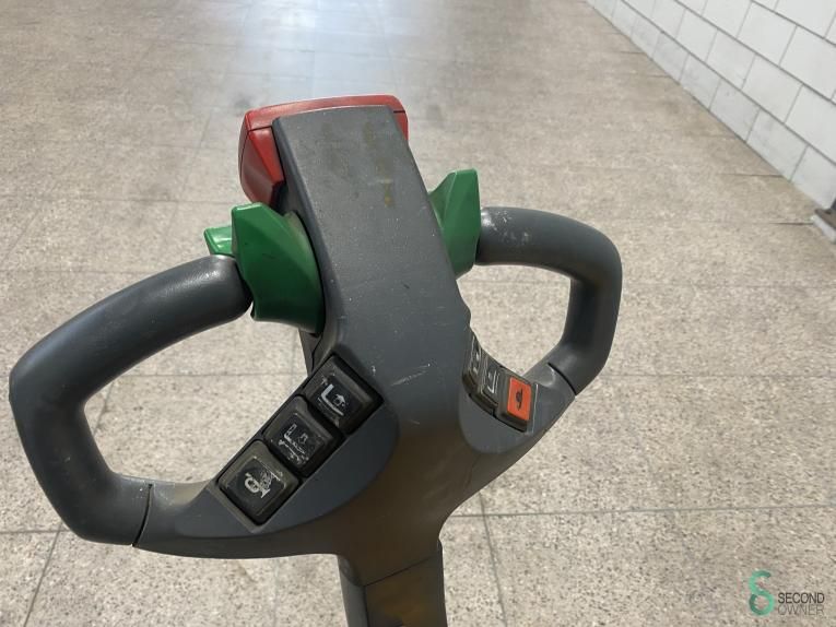 Pallet trucks Electric Jungheinrich EJE30 2003