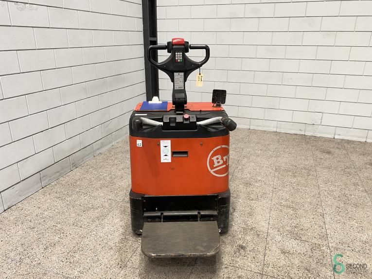 Pallet trucks Electric BT LPE240 2006