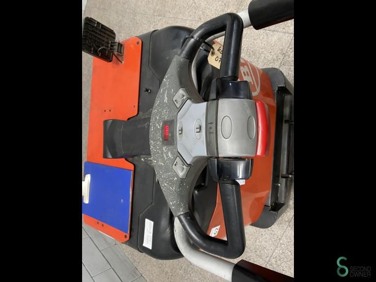Pallet trucks Electric BT LPE240 2006