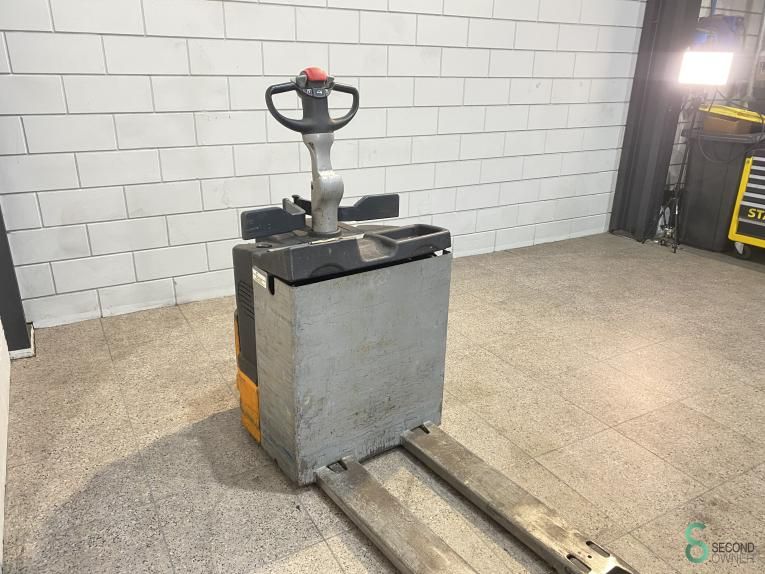 Pallet trucks Electric Still ECU20 2017