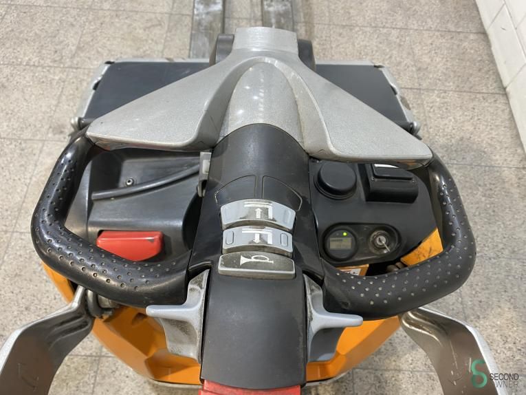 Pallet trucks Electric Still EXU-SF20 2018
