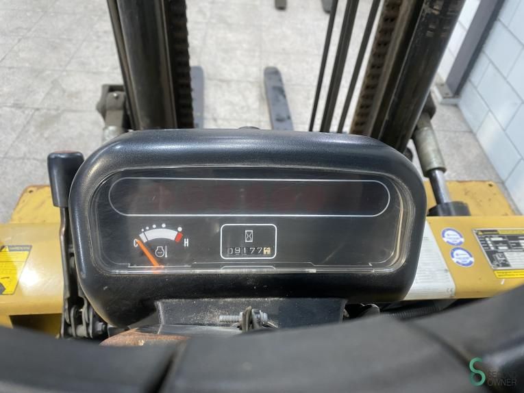 Forklifts LPG Caterpillar GP 35 K 2001