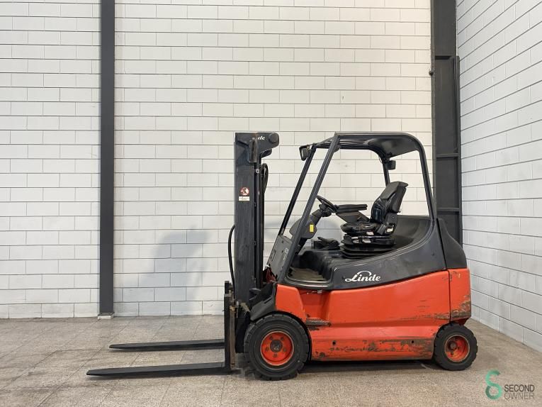 Forklifts Electric Linde E 30/600 2008