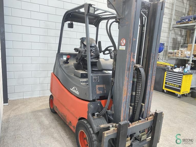 Forklifts Electric Linde E 30/600 2008