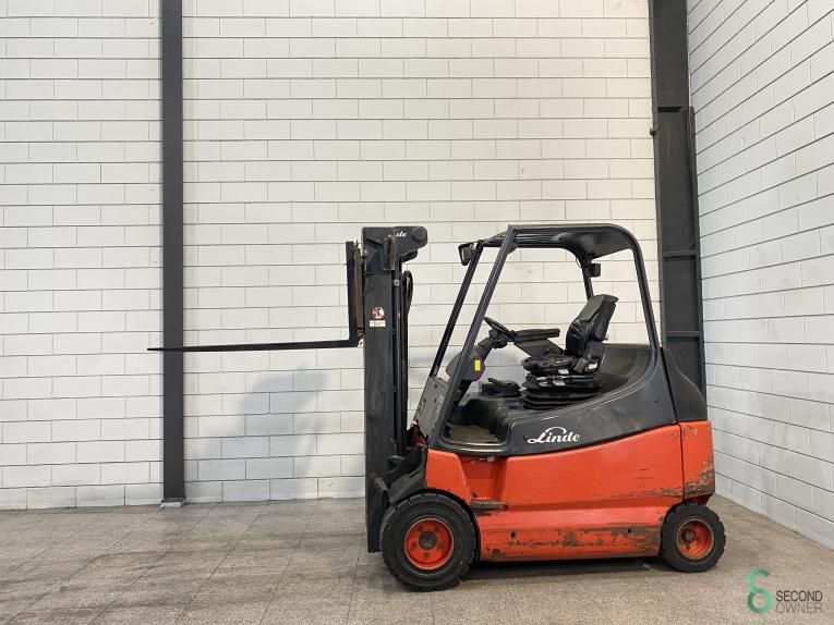 Forklifts Electric Linde E 30/600 2008