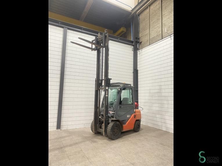Forklifts LPG Toyota 02-8 FGF 30 2008