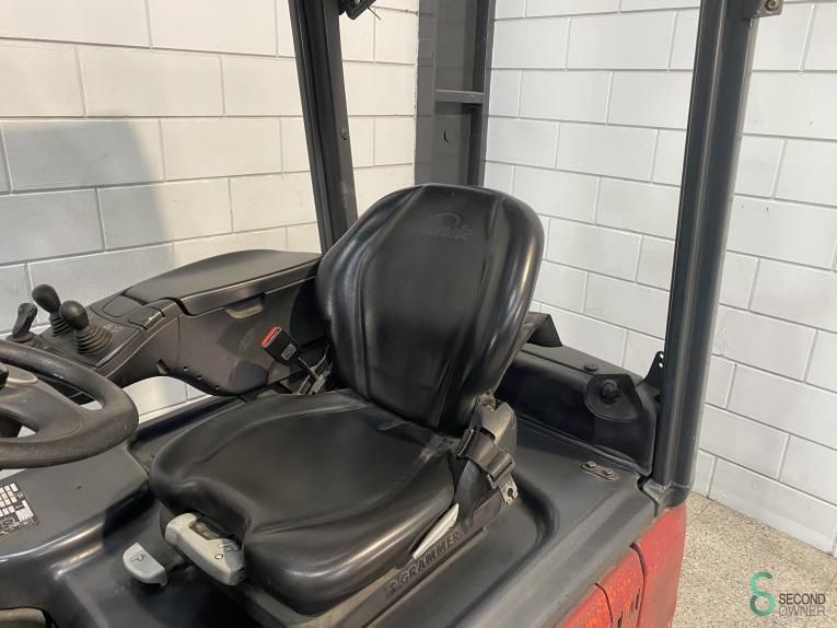 Forklifts Electric Linde E16-02 2015