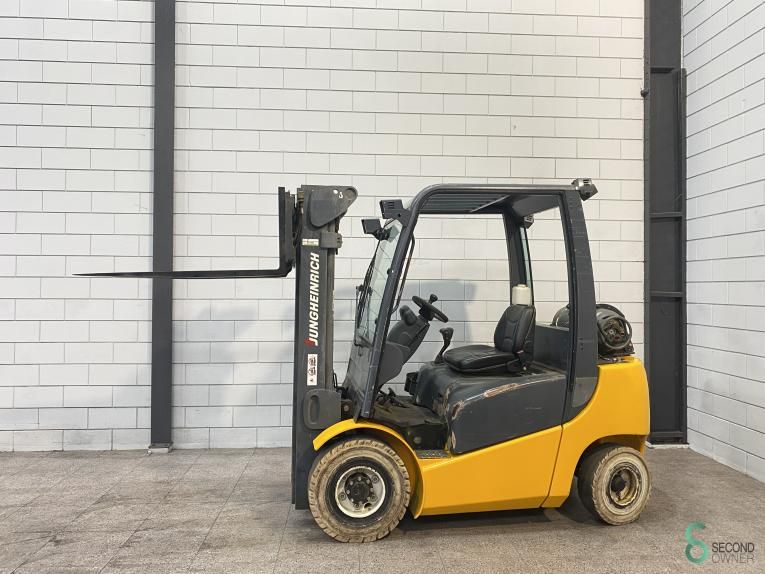 Gabelstapler LPG Jungheinrich TFG 425 2008