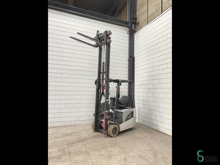 Forklifts Electric Nissan 1 N 1 L 15 Q 2006