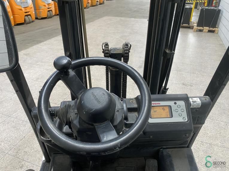 Forklifts Electric Nissan 1 N 1 L 15 Q 2006