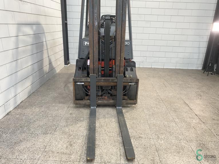 Gabelstapler Elektrisch Linde E 30/600 2002