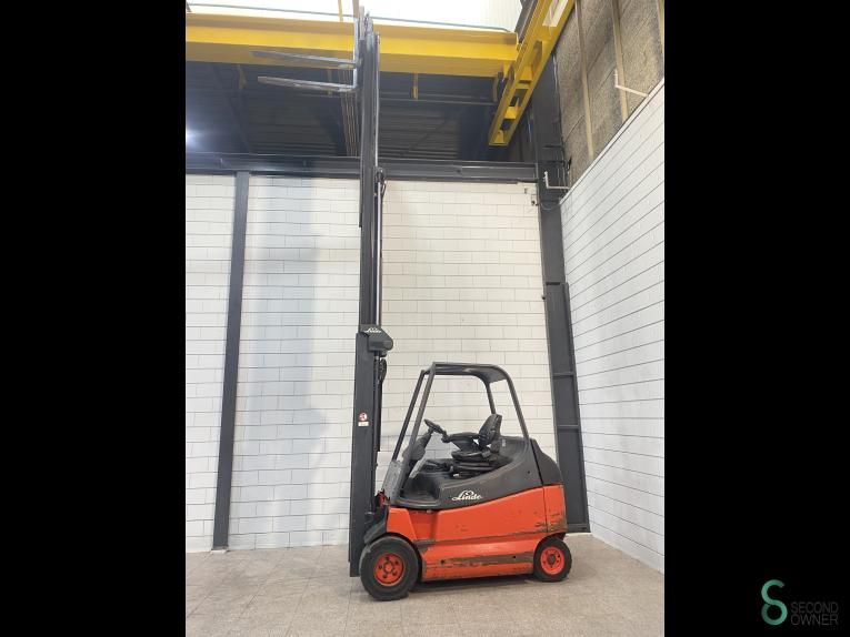 Gabelstapler Elektrisch Linde E 30/600 2002