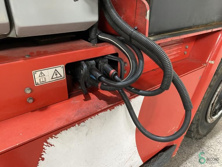 Gabelstapler Elektrisch Kalmar ECD 80-6 2001