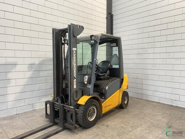 Forklifts Diesel Jungheinrich DFG 425 2014
