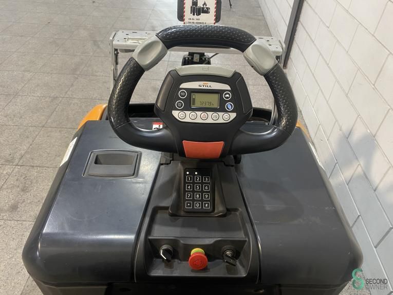 Tractors Electric Still LTX50 2020