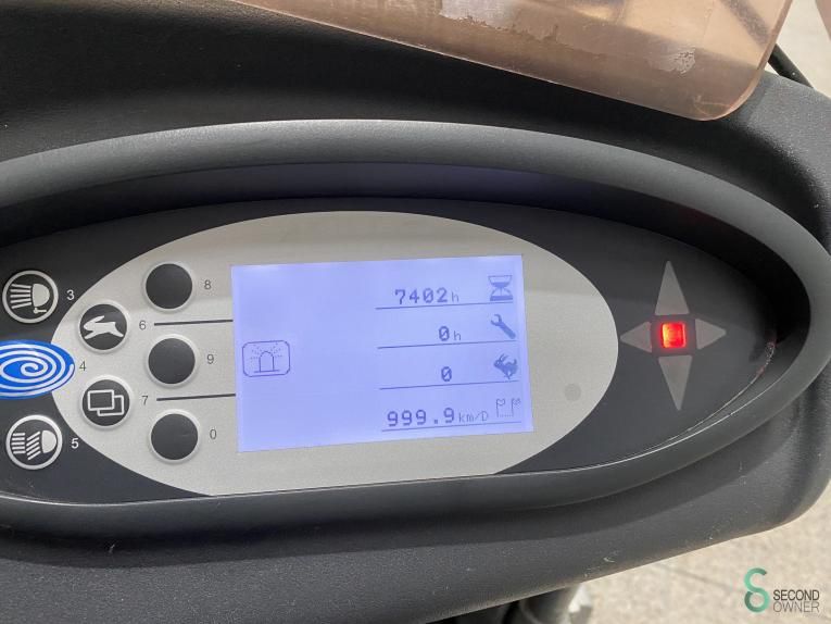 Tractors Electric Still LTX70 2018