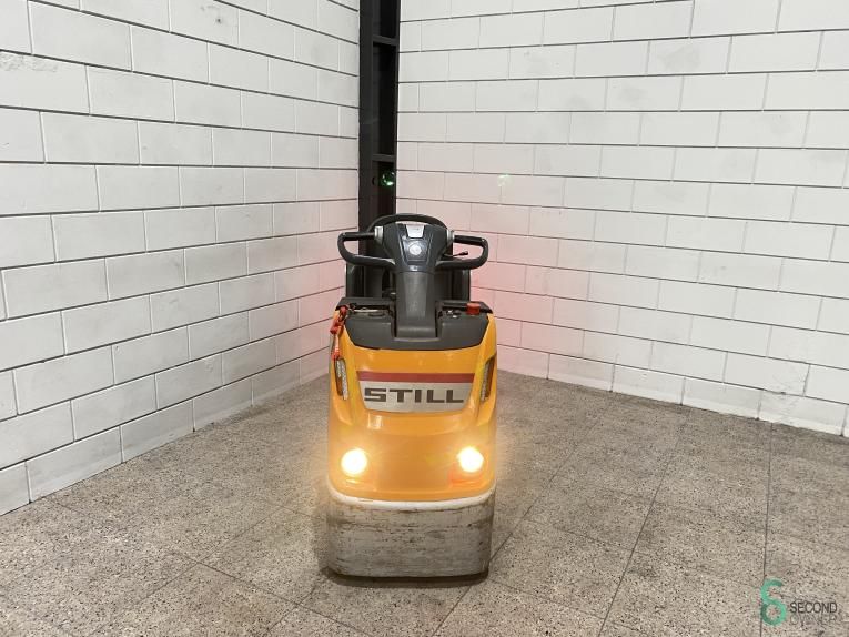 Tractors Electric Still LTX20 2015