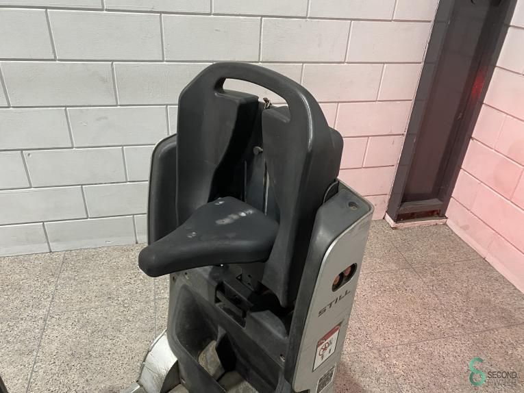 Tractors Electric Still LTX20 2015