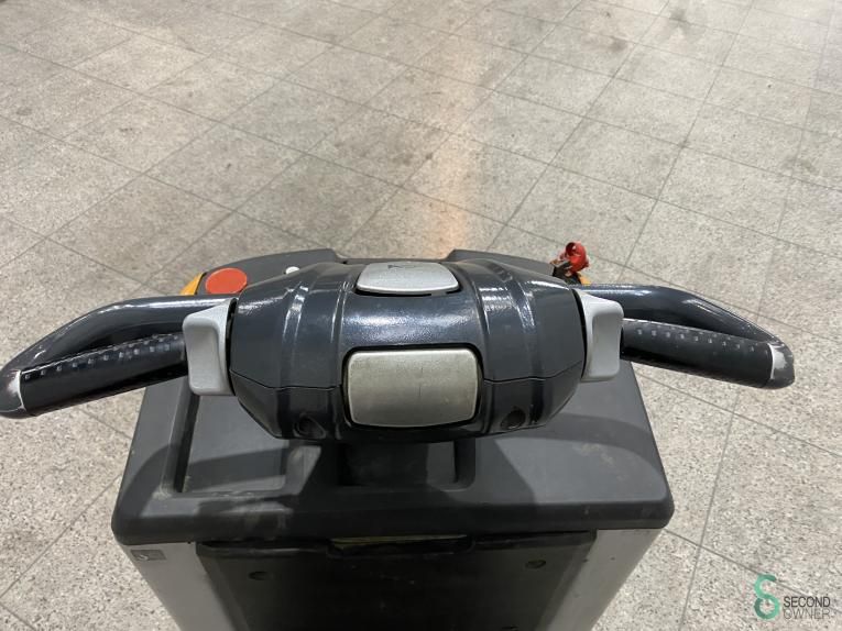 Tractors Electric Still LTX20 2015