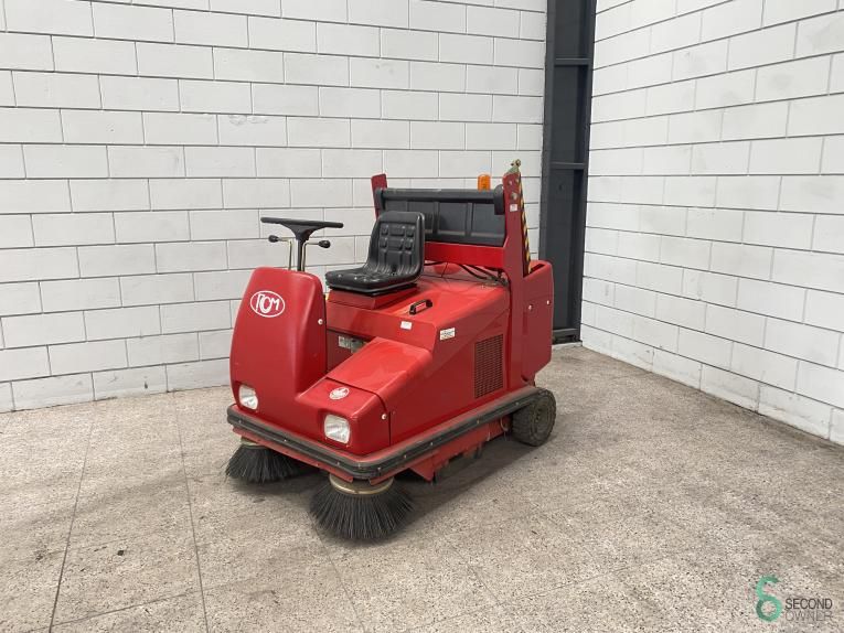 Cleaning Machines Electric RCM R703 2004