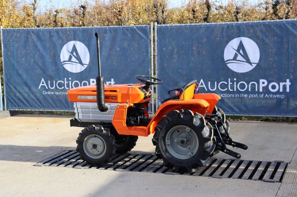 Mini-Traktor Kubota B1400DT Diesel 14 PS Umbau