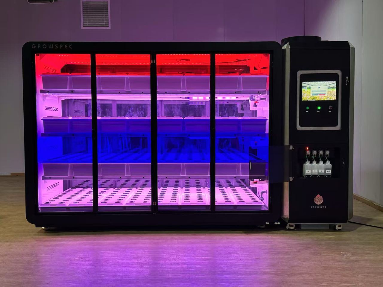 FARMCUBE ULTRA - Aeroponics Precision Growing Unit