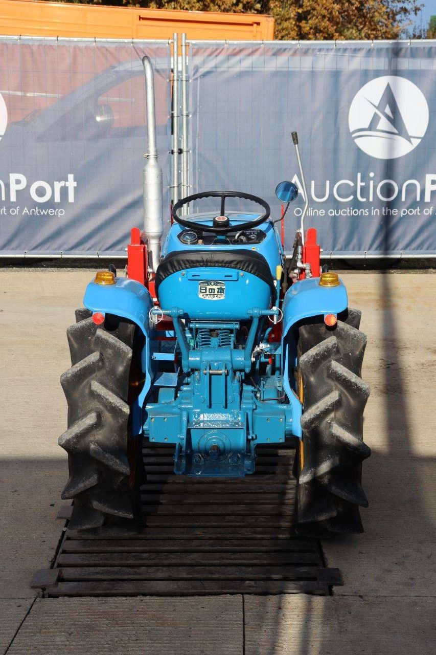 Kleintraktor Hinomoto BEST E14 Diesel 14 PS mit Frontlader Umbau