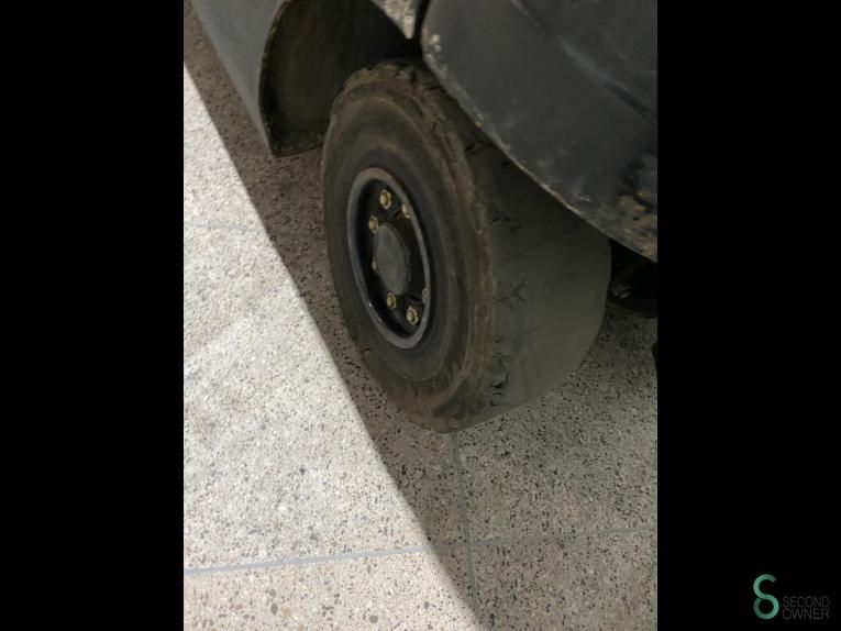 Gabelstapler Elektrisch Caterpillar EP30K PAC 2011