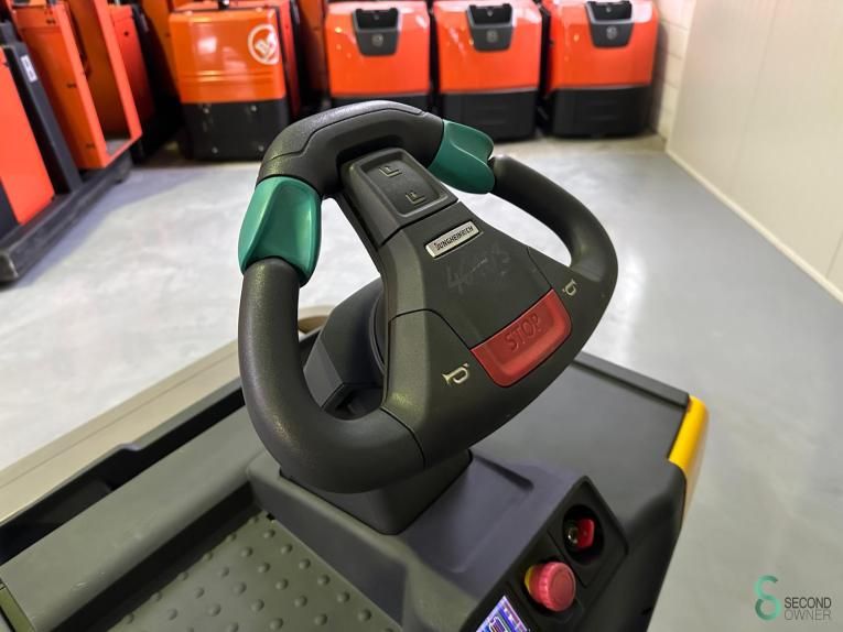 Stackers Electric Jungheinrich ECG214 2017