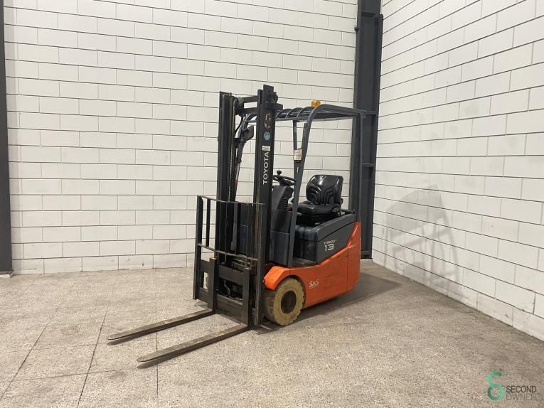 Forklifts Electric Toyota 7FBEST13 2012