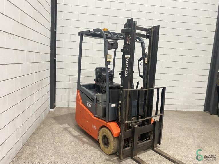 Forklifts Electric Toyota 7FBEST13 2012