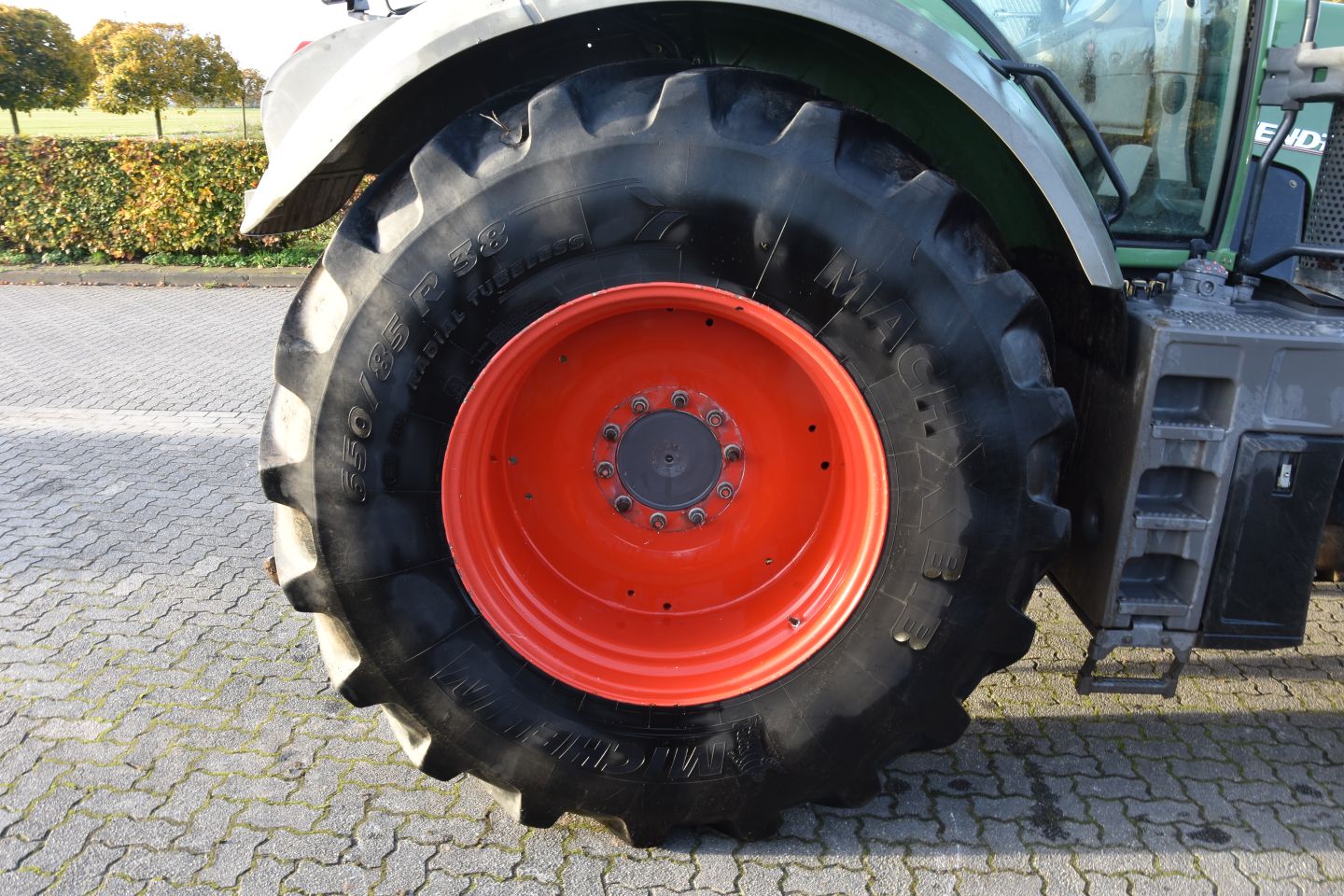 Michelin 650/85 R38