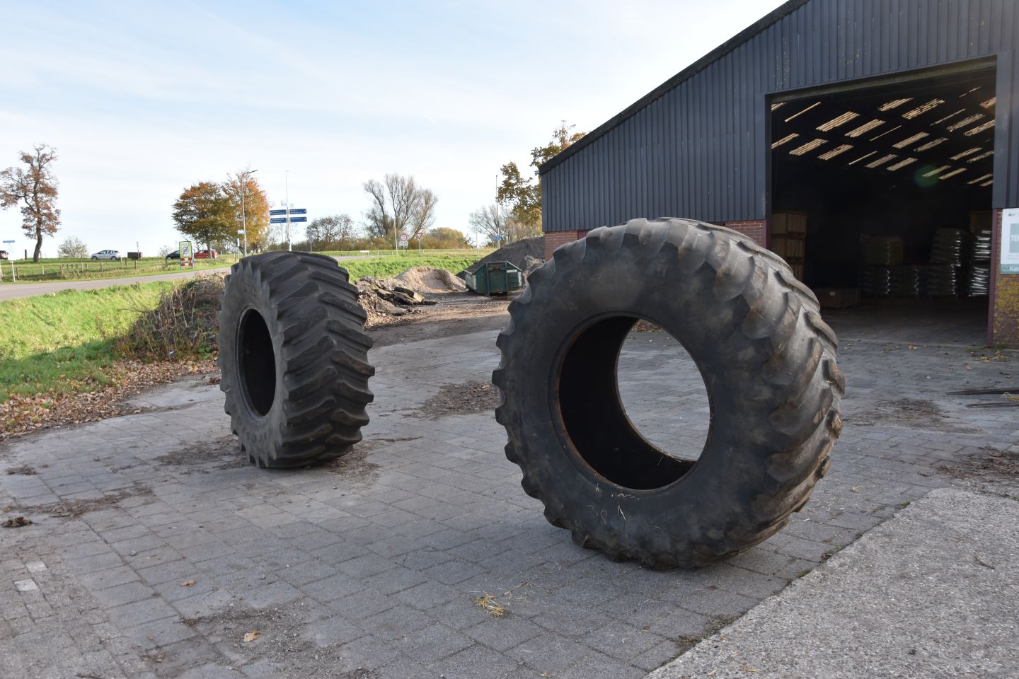 Firestone 800/70 R38