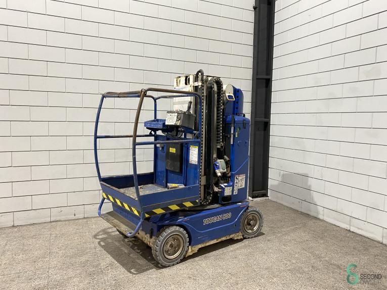 Vertical mast lift JLG Toucan 8E A 2007