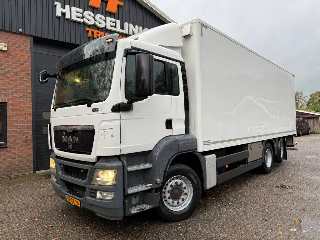 MAN TGS 26.320 Koffer Stuuras AHK 3.000KG LBW 373.230KM! NL Truck APK/TUV 18-03-2026